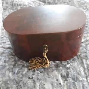 Bombay company box
